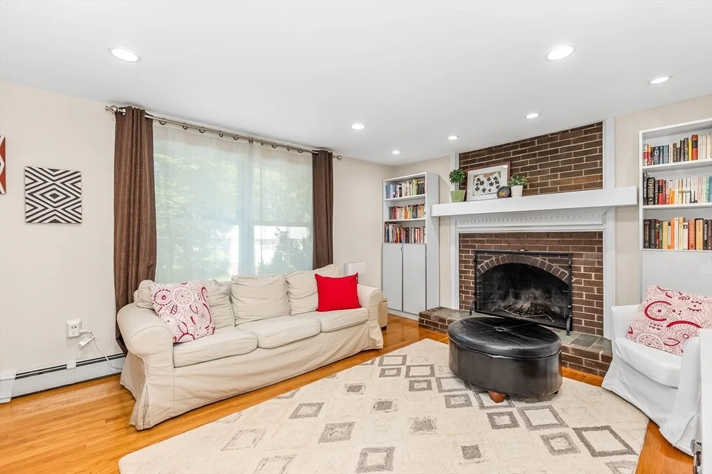Photo of 33 Overlook Ave