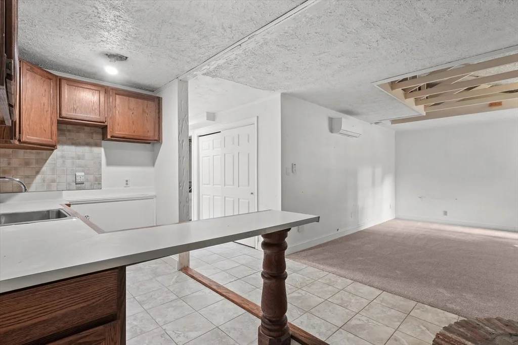 Photo of 8 Birch Ln