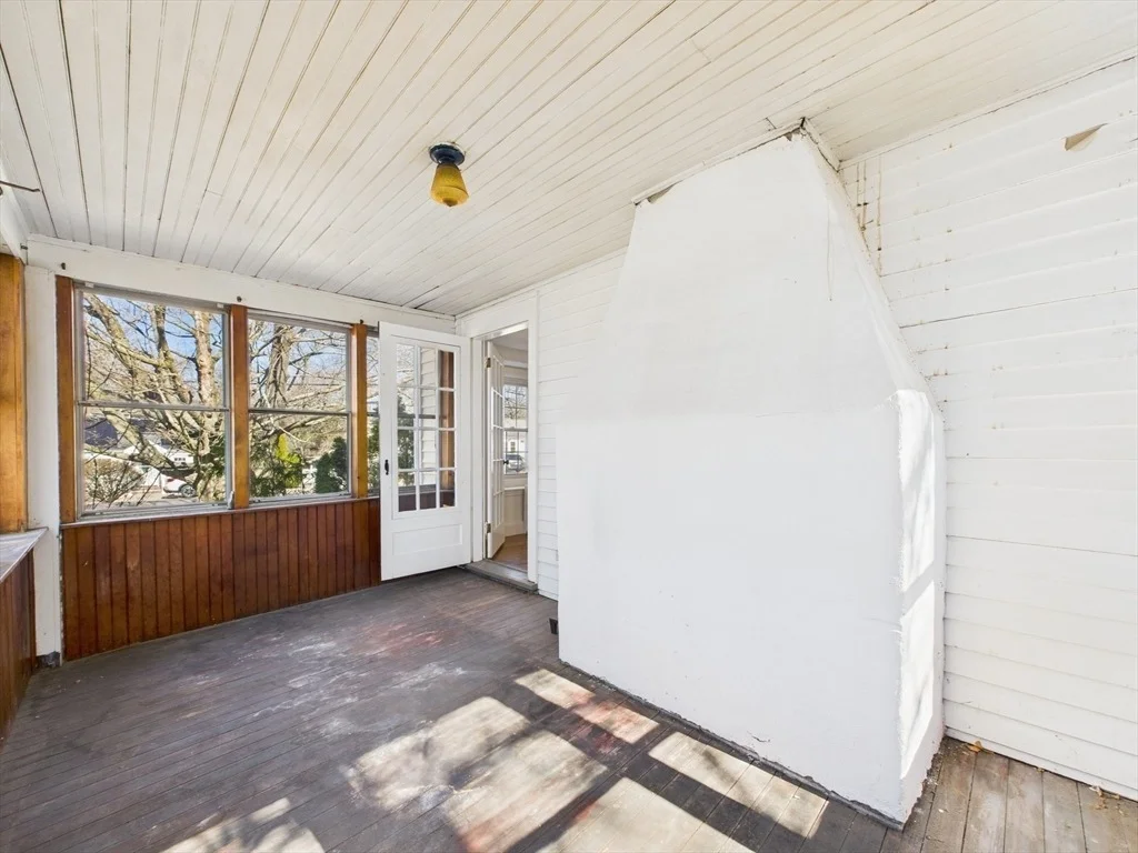 Photo of 35 Carroll Ave