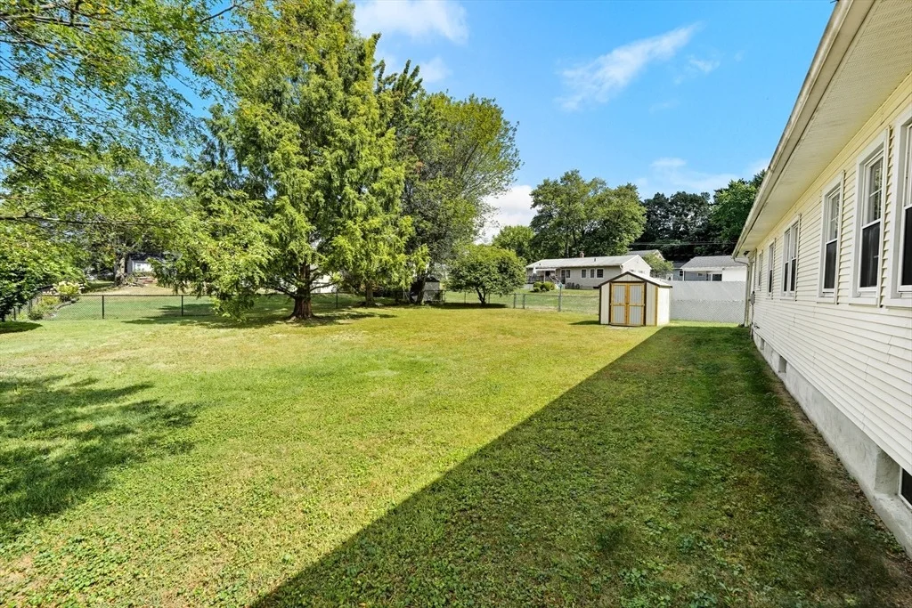 Photo of 89 Meadowbrook Rd