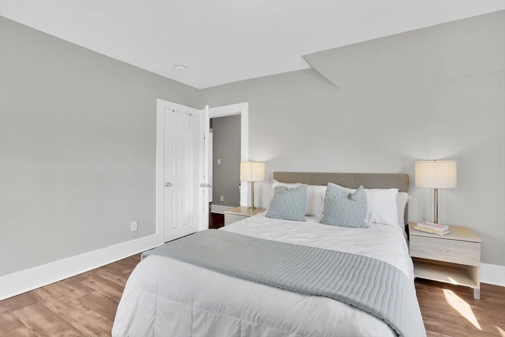 Photo of 7 Maple St