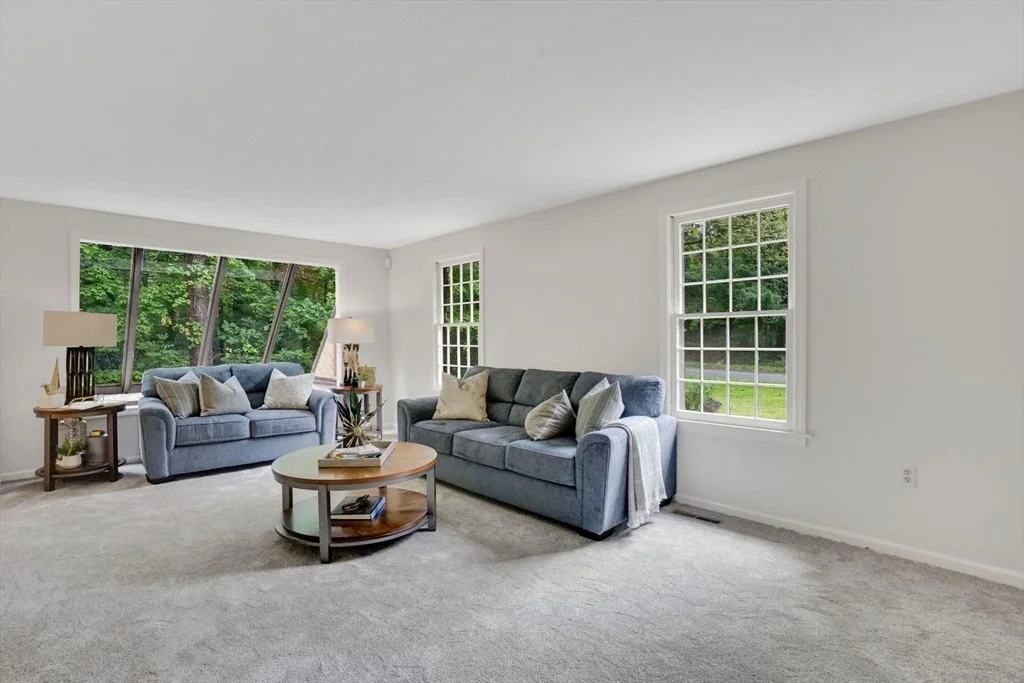 Photo of 4 Highmoor Dr