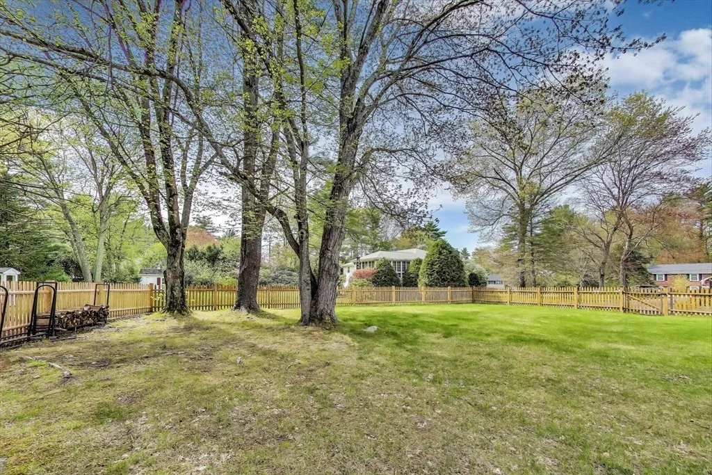 Photo of 24 Spruce Dr