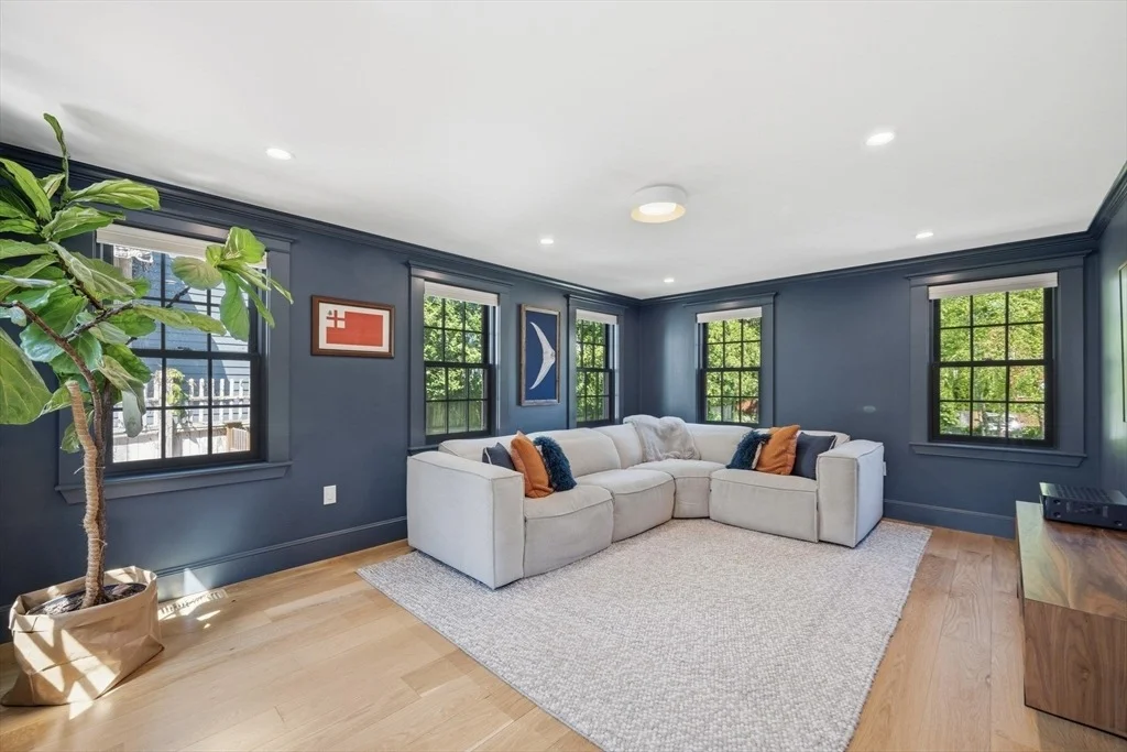 Photo of 31 Elm Street