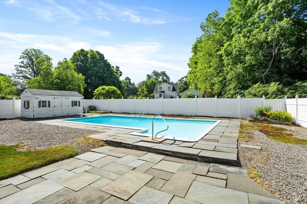 Photo of 11 Heald Rd