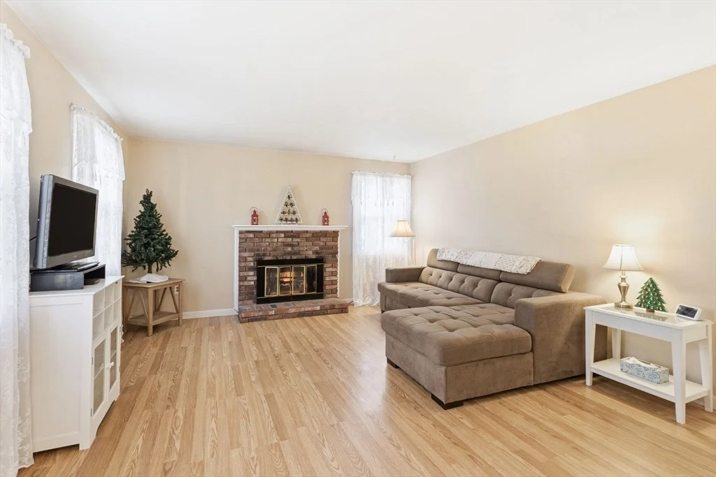 Photo of 24 Maverick Dr