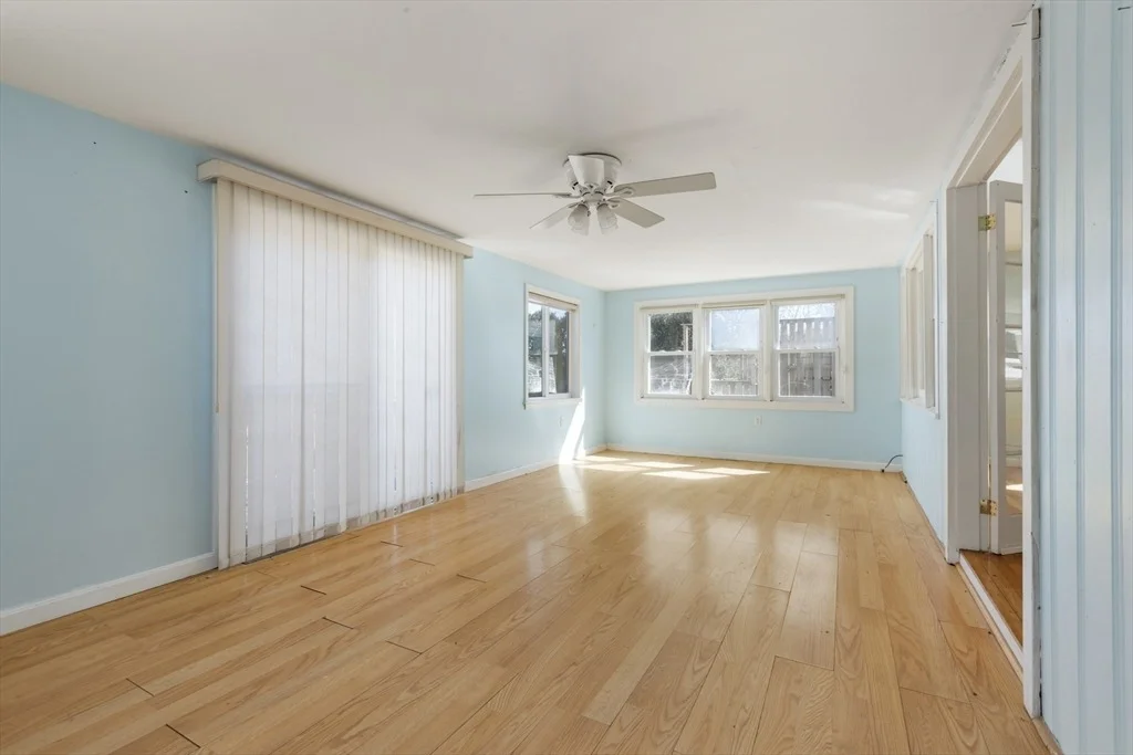 Photo of 21 River Rd