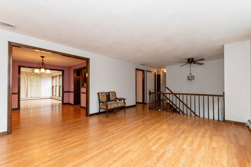 Photo of 49 Benton Circle