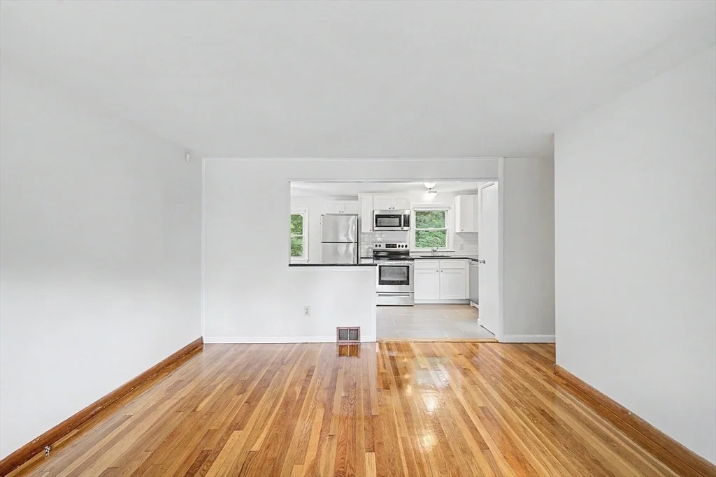 Photo of 9 Moss Rd