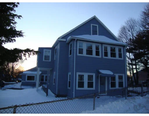 Photo of 346 Main St