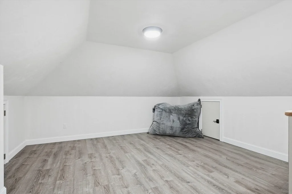 Photo of 245 Salem