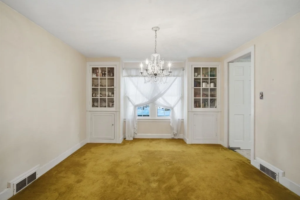 Photo of 46 Puritan Cir