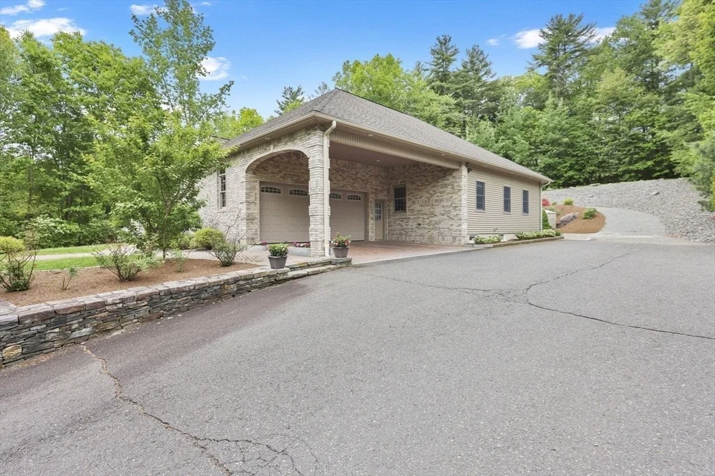 Photo of 357 Westerly Cir