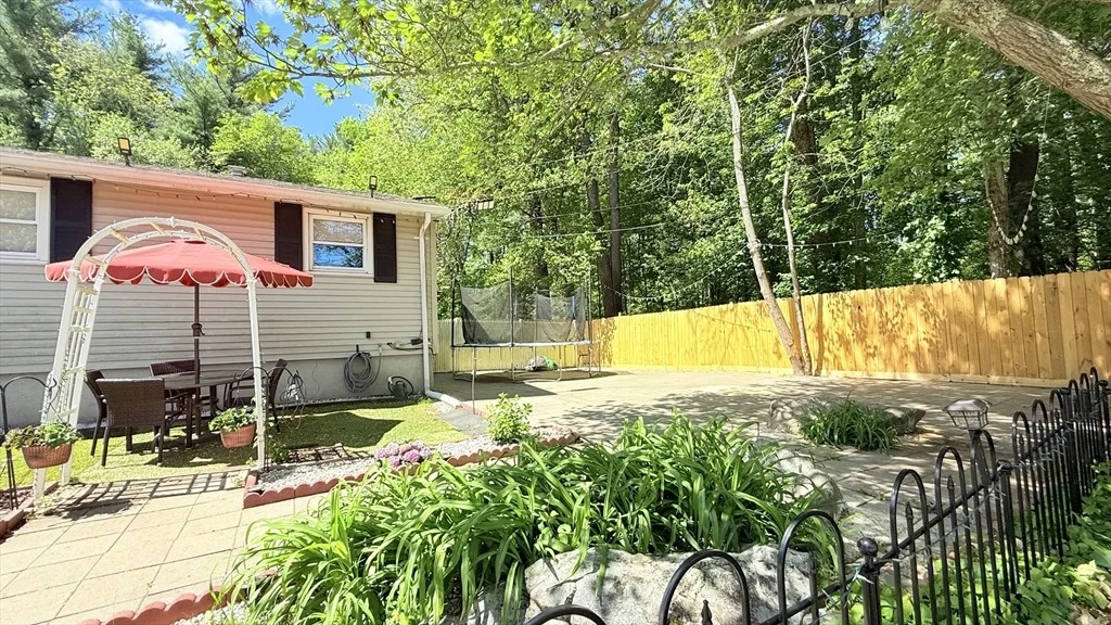 Photo of 9 Willow Rd