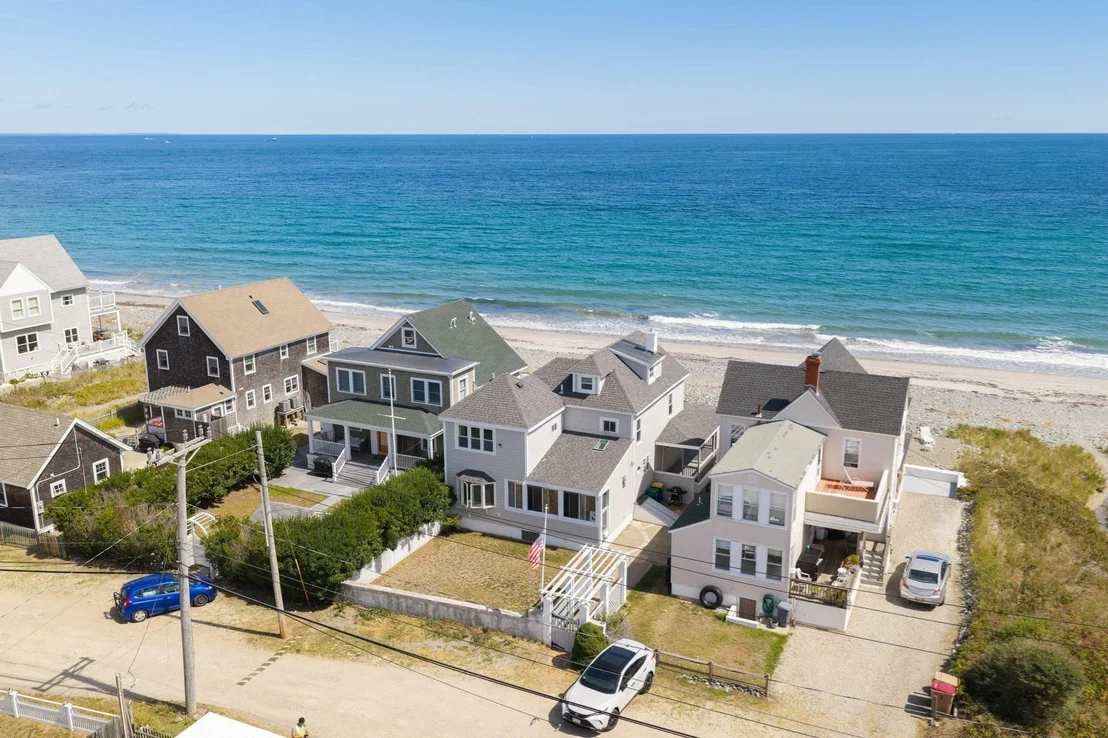 Photo of 331 Beach Ave