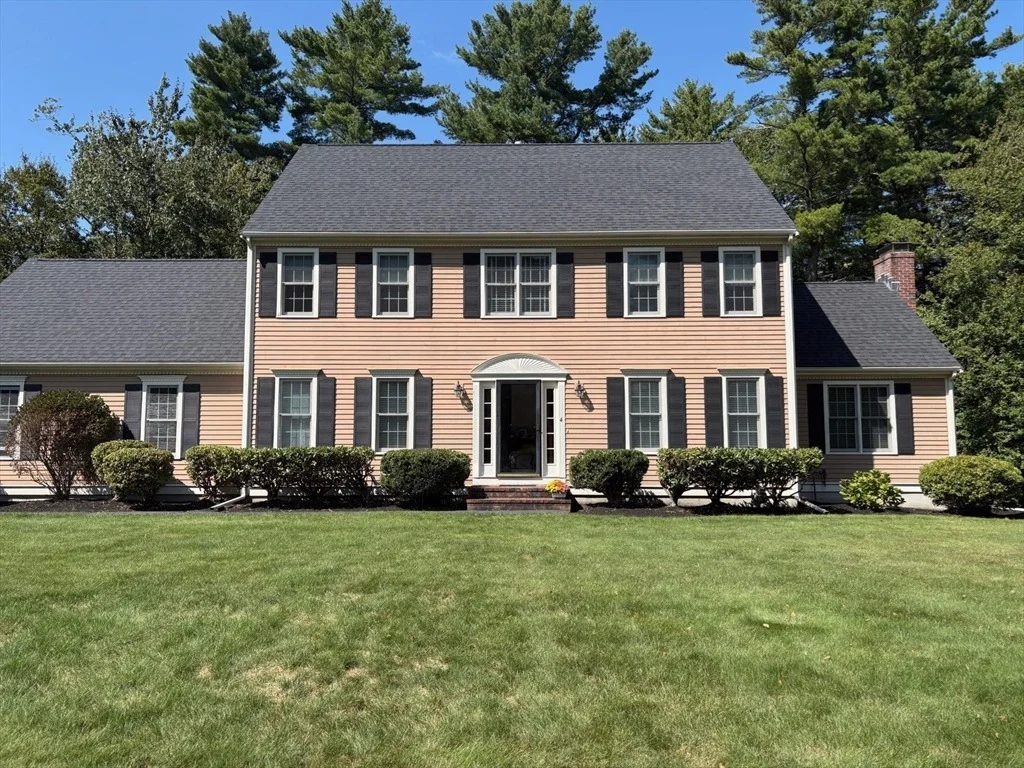 Photo of 4 Haydn Ln