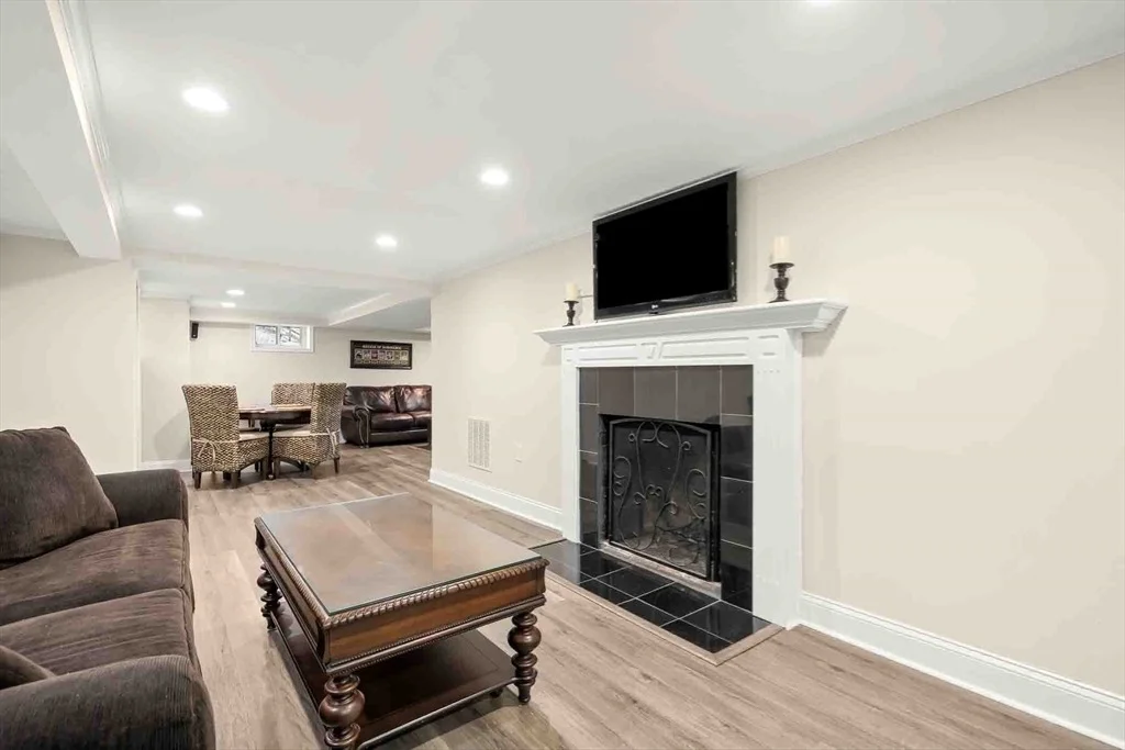 Photo of 34 Edward Ave.