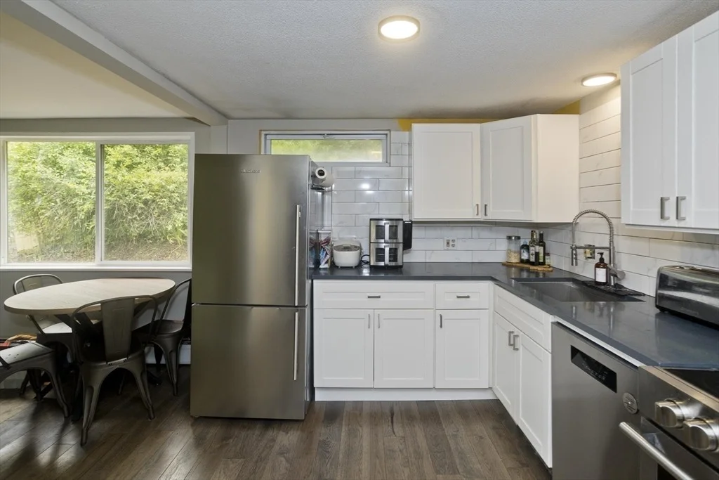 Photo of 455 Williamsburg Road