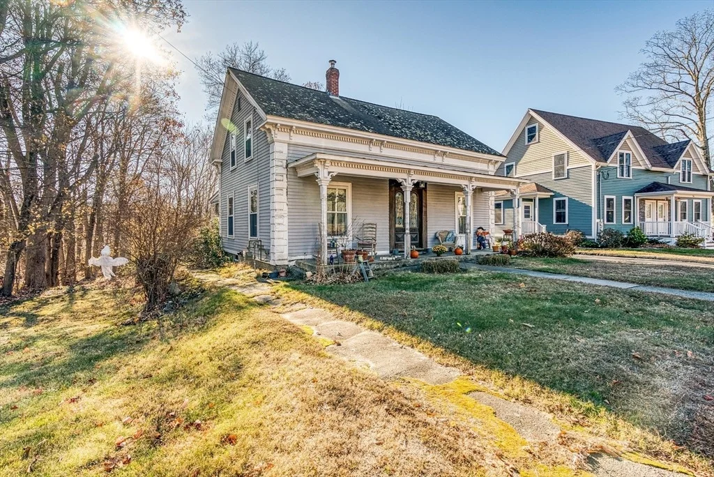 Photo of 74 Main St