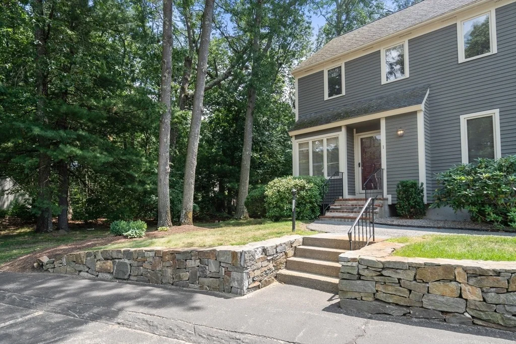 Photo of Unit 1 at 9 Deer Path