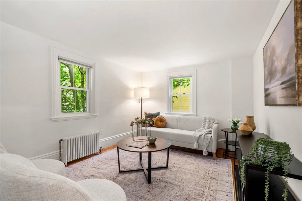 Photo of 32 River St