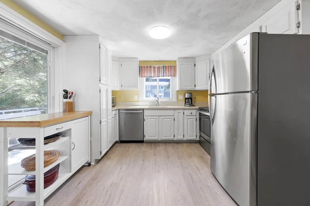 Photo of 42 Hawthorn Ave
