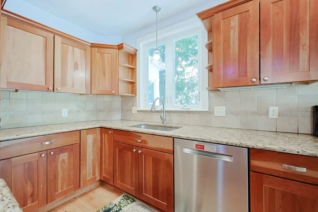 Photo of 50 Riverside Pl