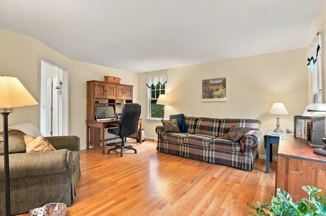 Photo of 7 Trout Brook Way