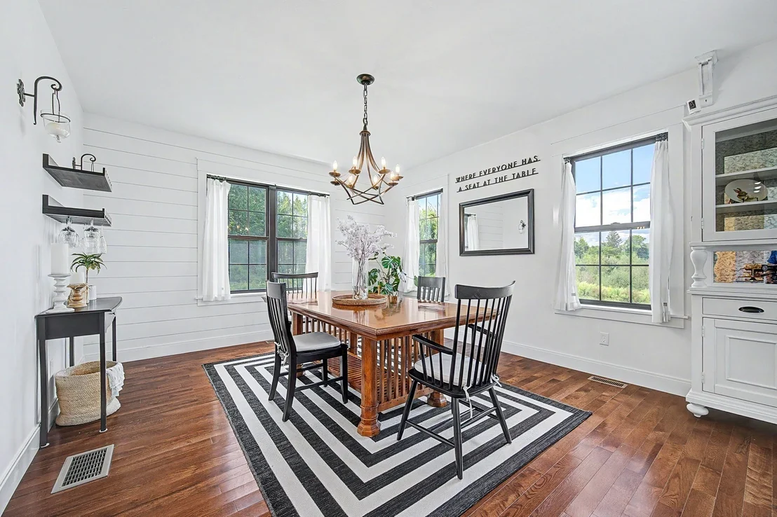 Photo of 3 Conway Ln