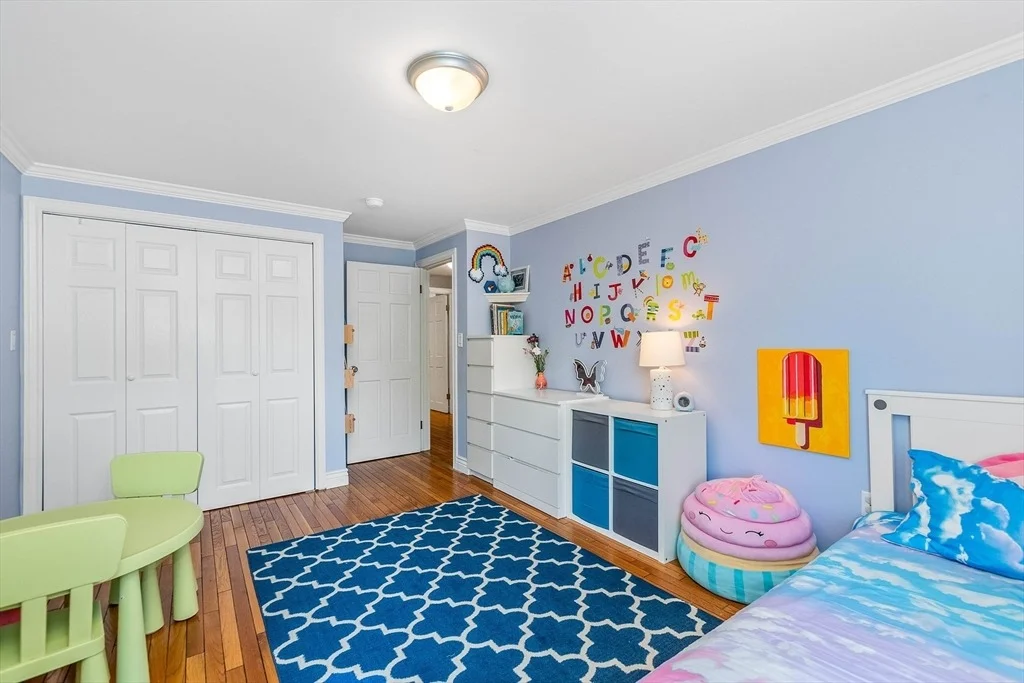 Photo of 33 Overlook Ave