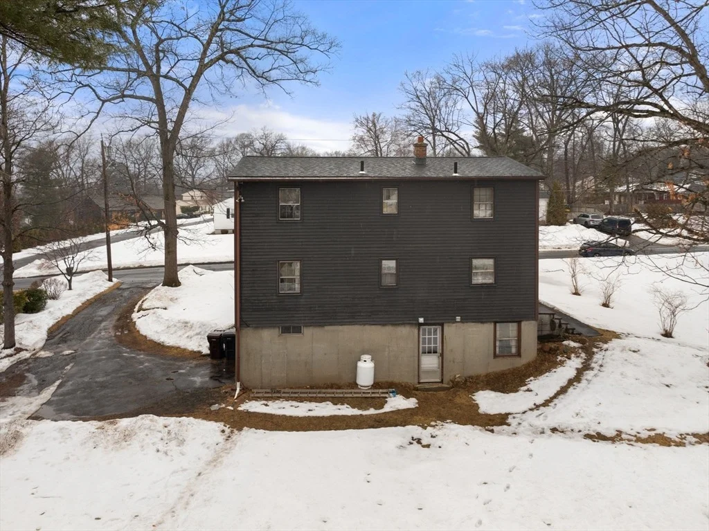 Photo of 51 Robinson Dr