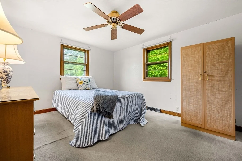Photo of 12 Raylen Ave