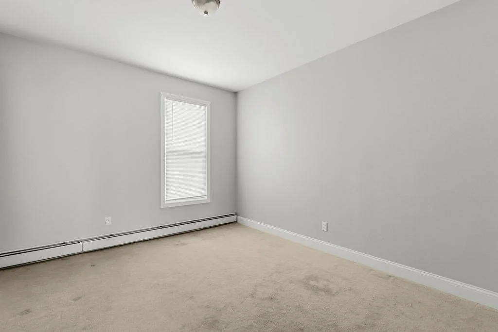 Photo of 998 Middle