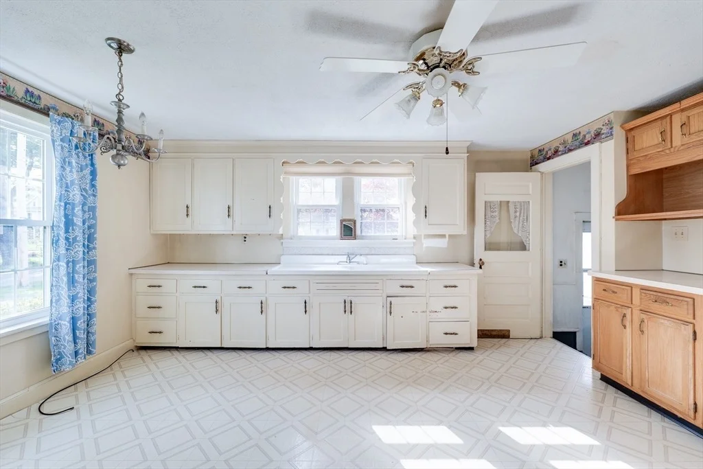 Photo of 39 Harold Ave