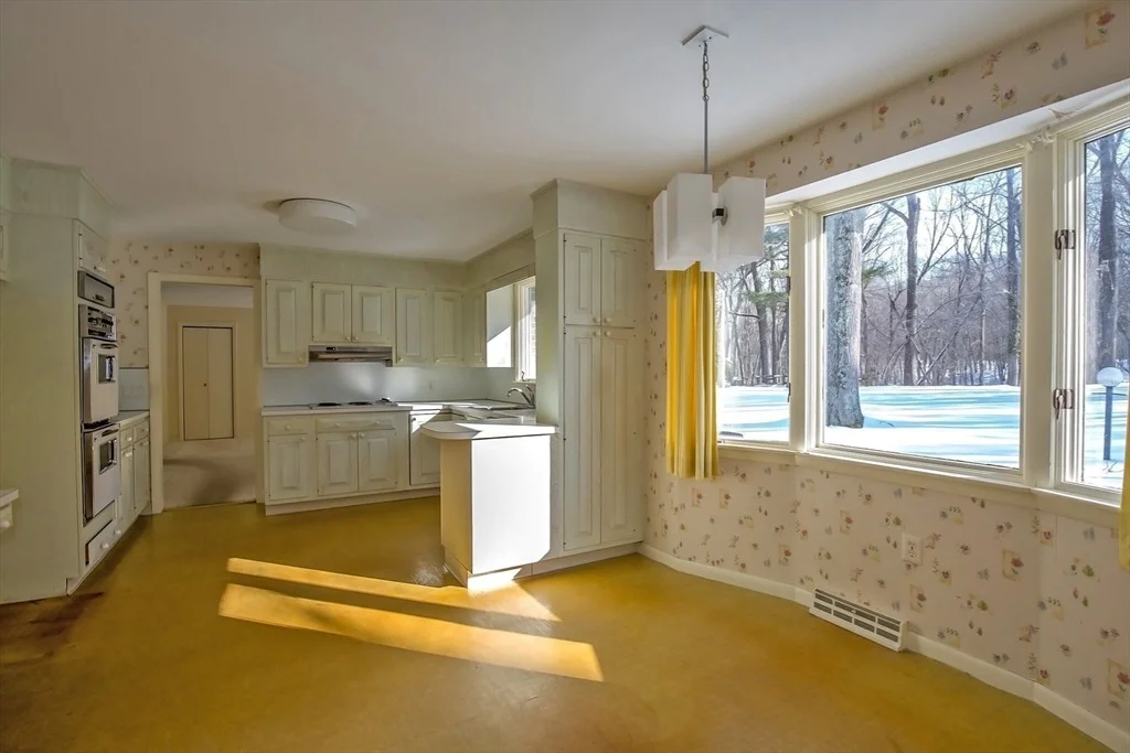 Photo of 211 Academy Drive