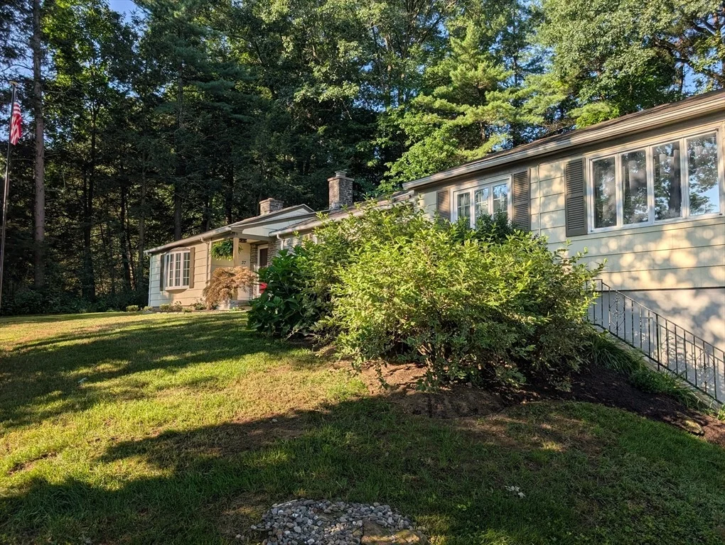 Photo of 37 Brookside Dr