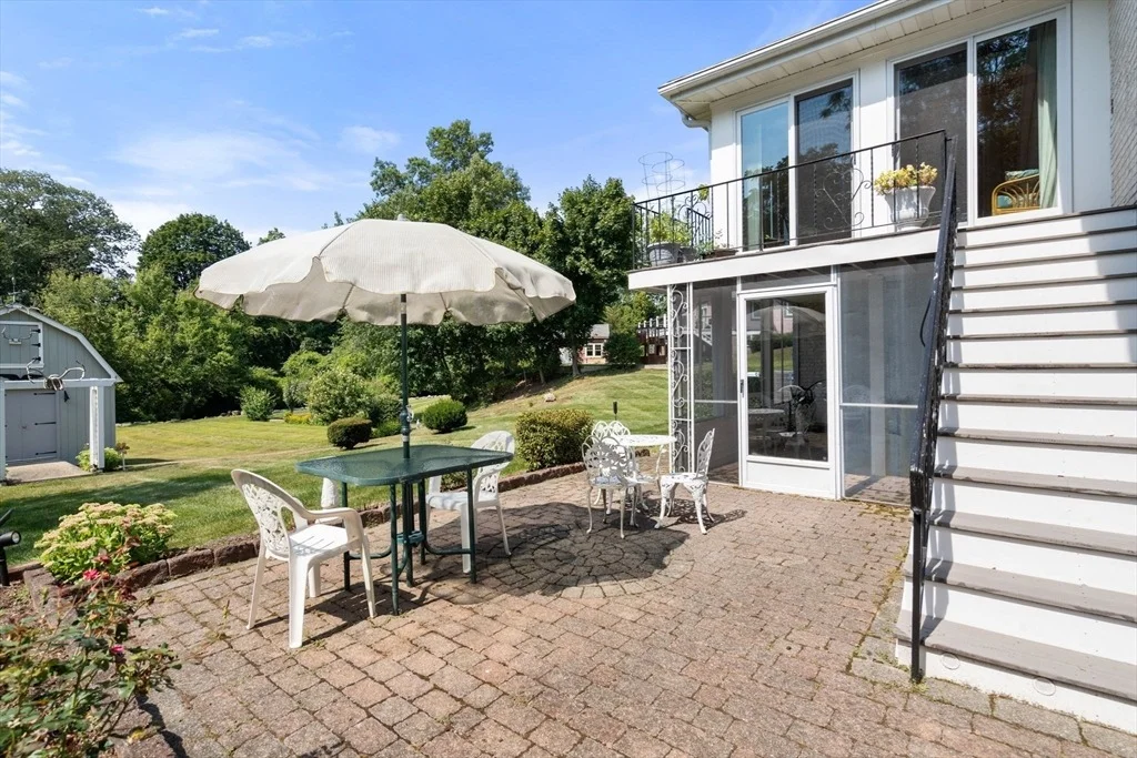 Photo of 15 Hobbs Brook Rd