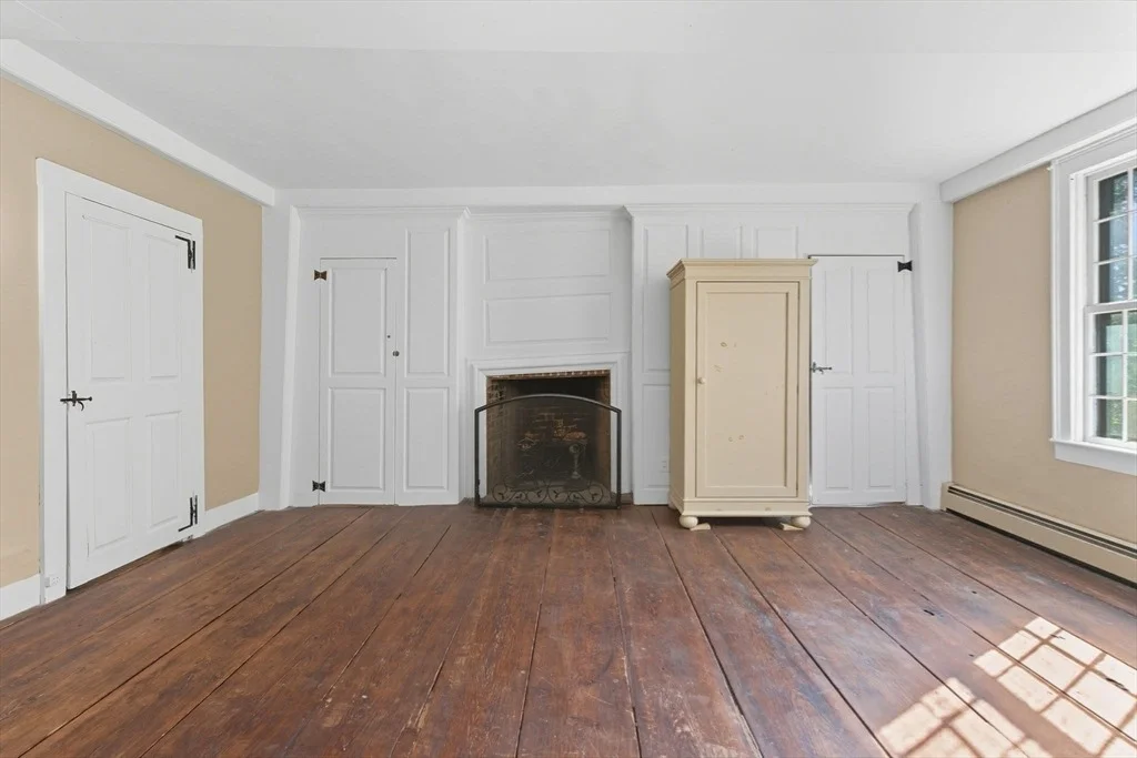 Photo of 227 Boston Rd