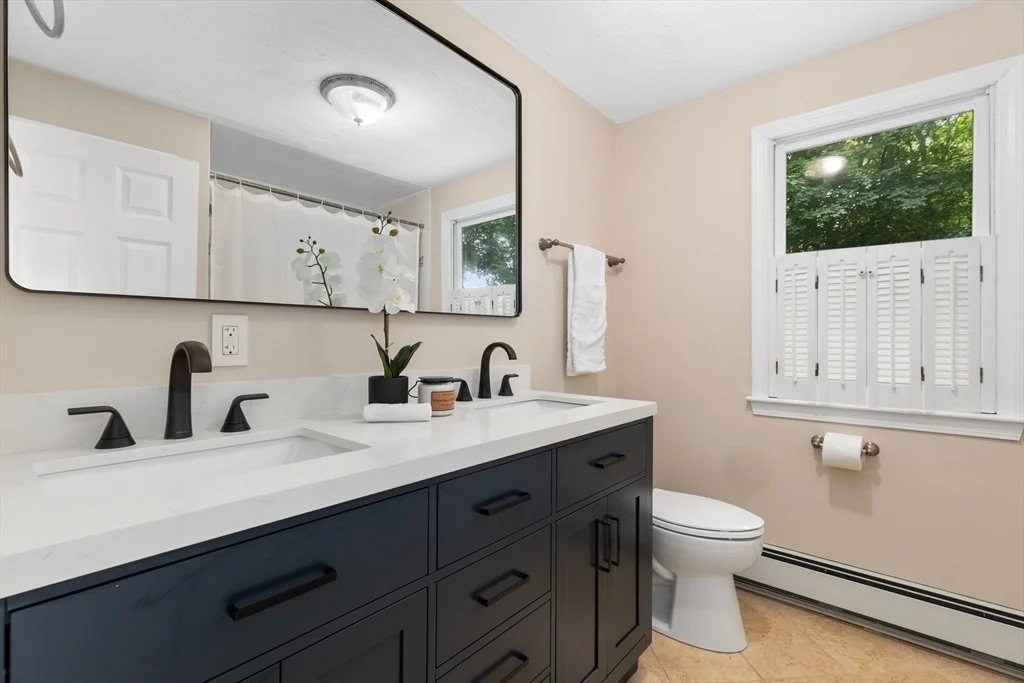 Photo of 77 Forest St