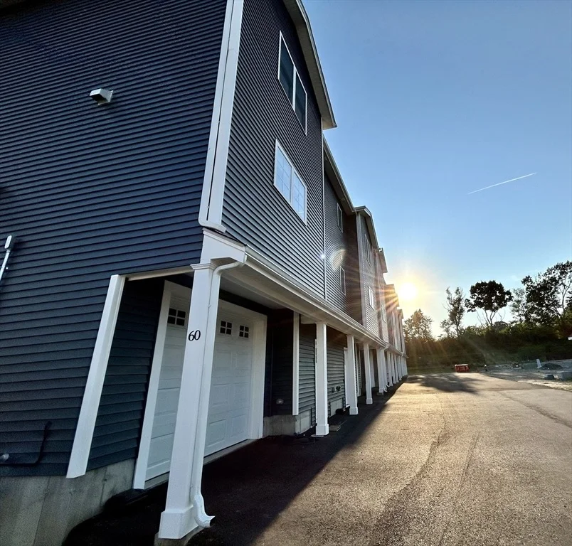 Photo of Unit 3 at 60 Garside St