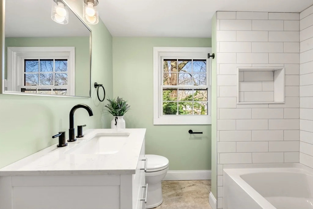 Photo of 48 Beeler Avenue