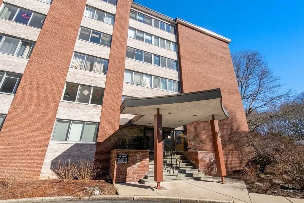 Photo of Unit 307 at 22 Chestnut Place