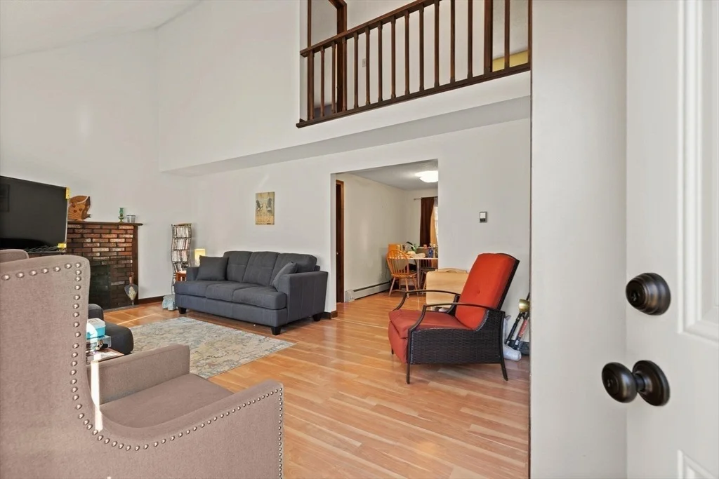 Photo of 73 Deerfield Rd