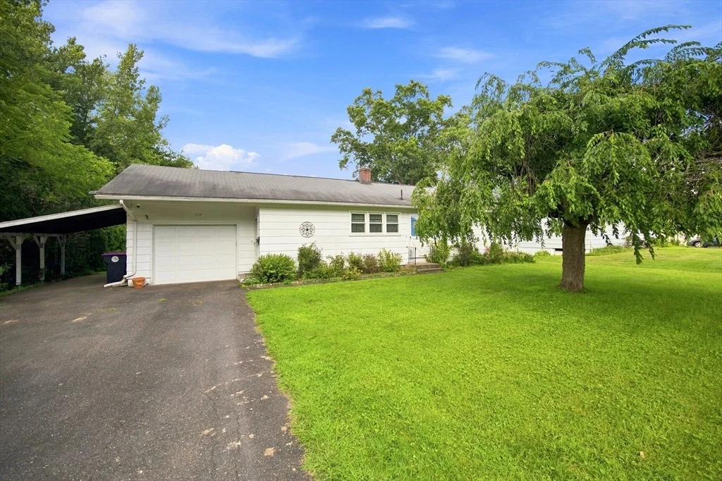 Photo of 115 Bemis Rd