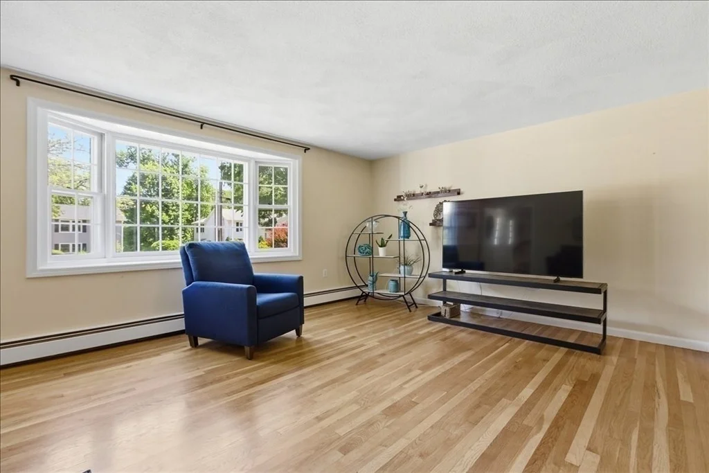 Photo of 27 Kennel Hill Dr