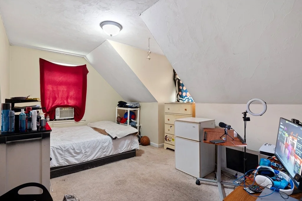 Photo of 87 Red Fox Blvd