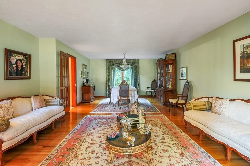 Photo of 15 Greenview Lane