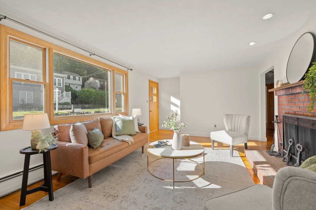 Photo of 298 Forest St
