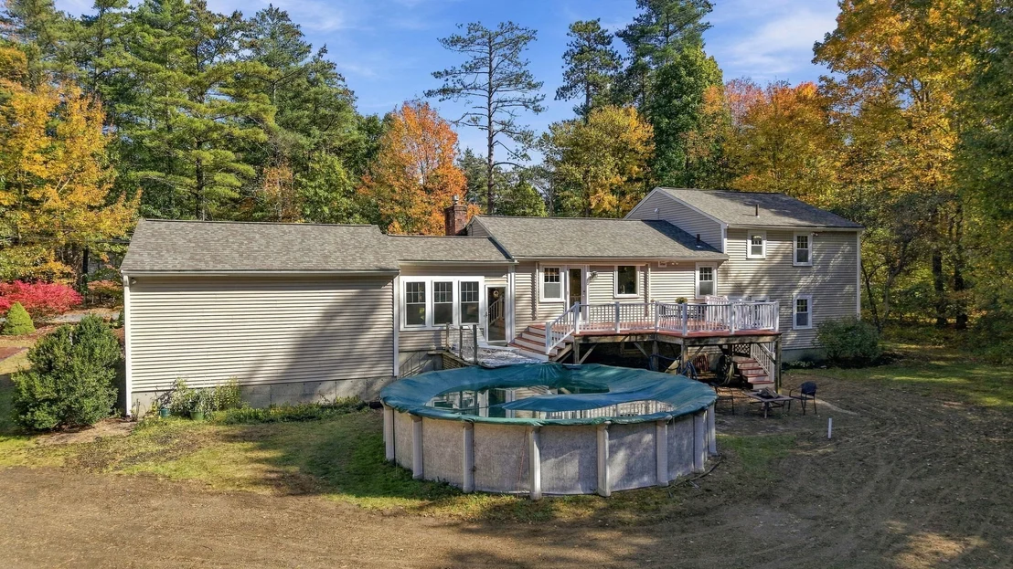 Photo of 401 Longley Rd