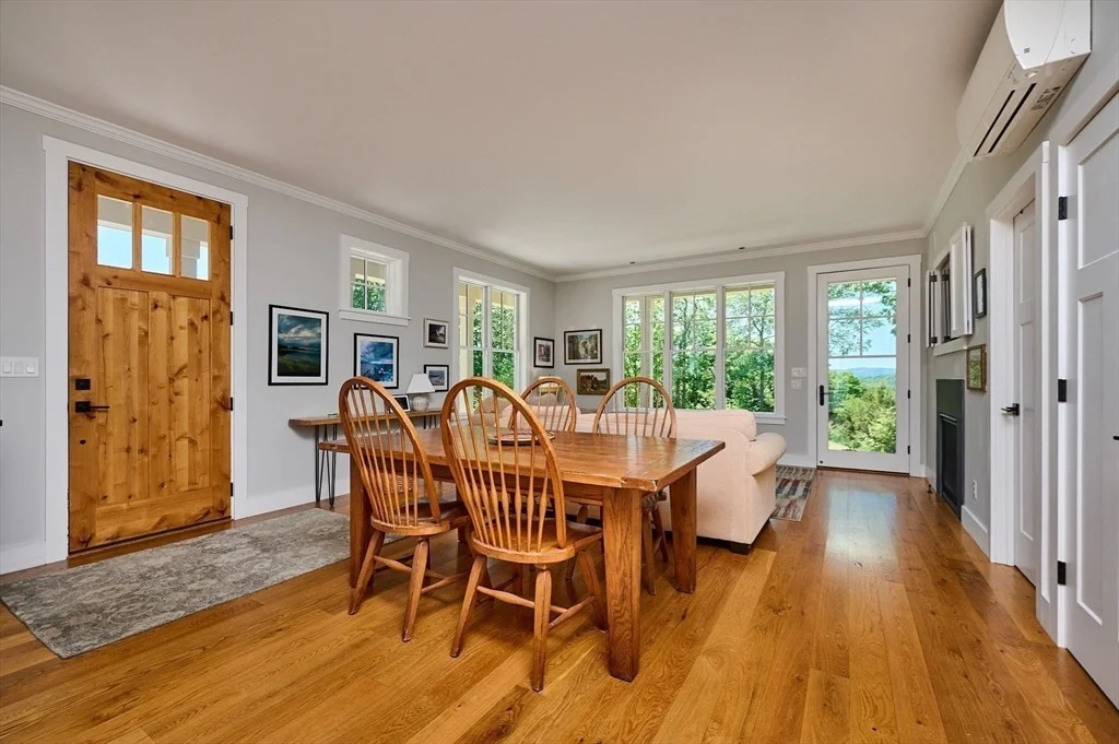 Photo of 82 Willcutt Road